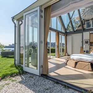 Kamer met een King Size Bed